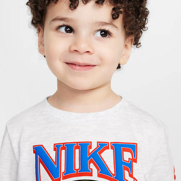 nike Graphic t Shirt 002